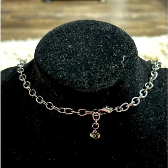 Beautiful Swarovski Crystal Necklace with Swan Logo 18" Long New Without Tags - Picture 5 of 6